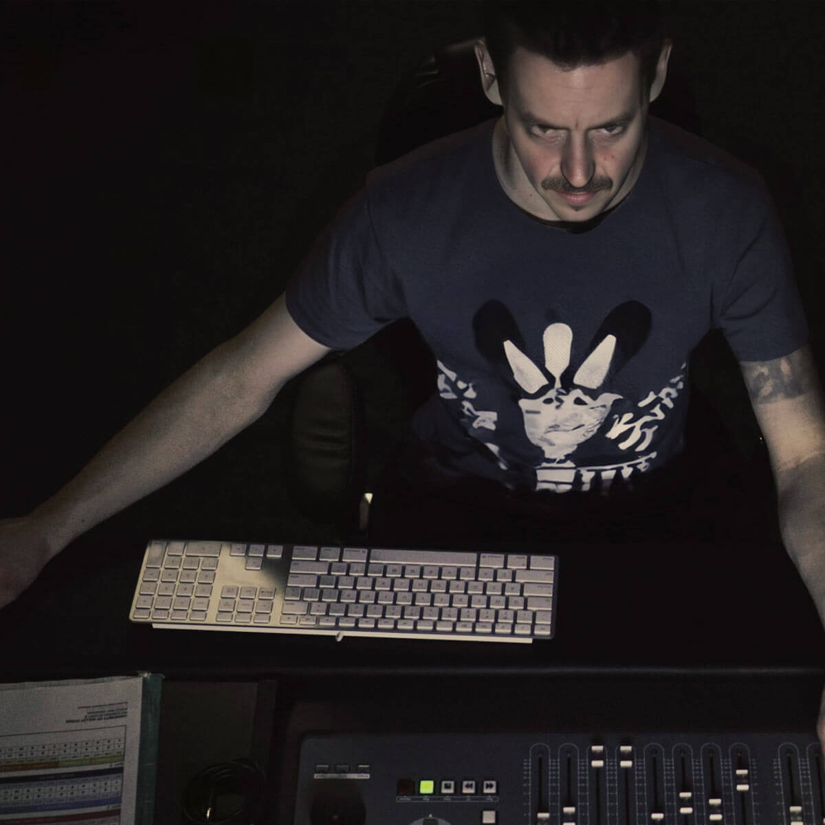 Synter at da studio